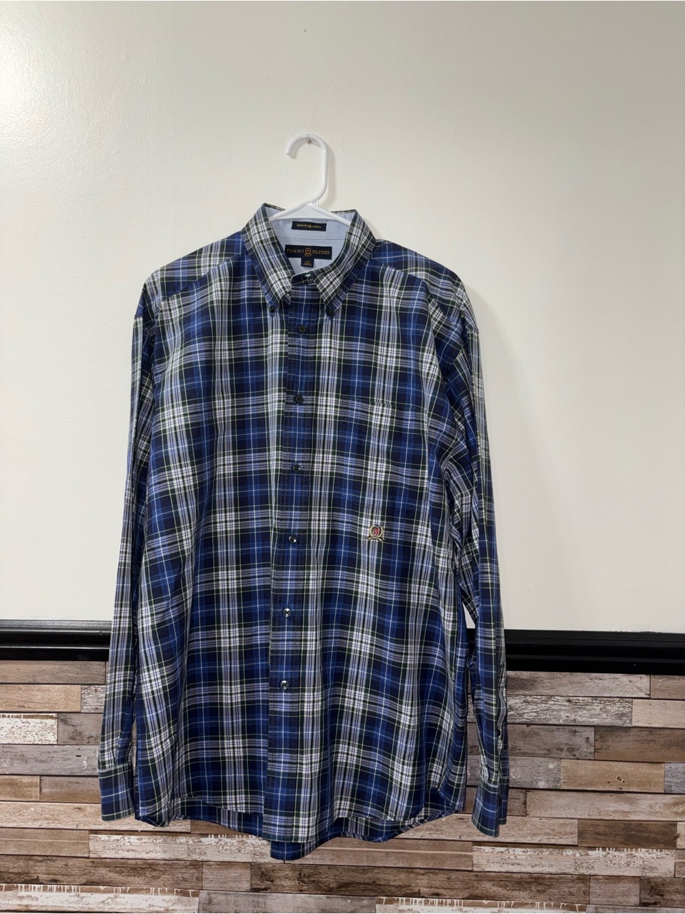 Tommy Hilfiger Blue and White Plaid Button-Down Shirt Size Large